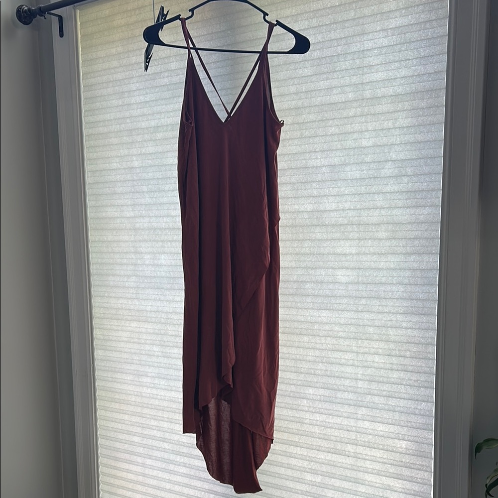 Elegant Burgundy Sleeveless Dress